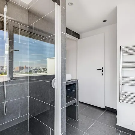 Luxury Duplex Eiffel Tower Hot Tub 6 People - 3 Bedrooms Asnières
